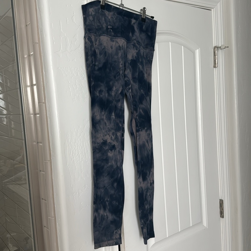 Lululemon Align 28” length pants